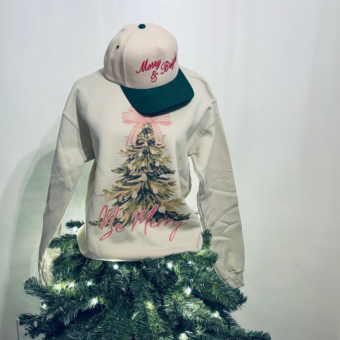 BE MERRY CHRISTMAS GRAPHIC SWEATSHIRT
