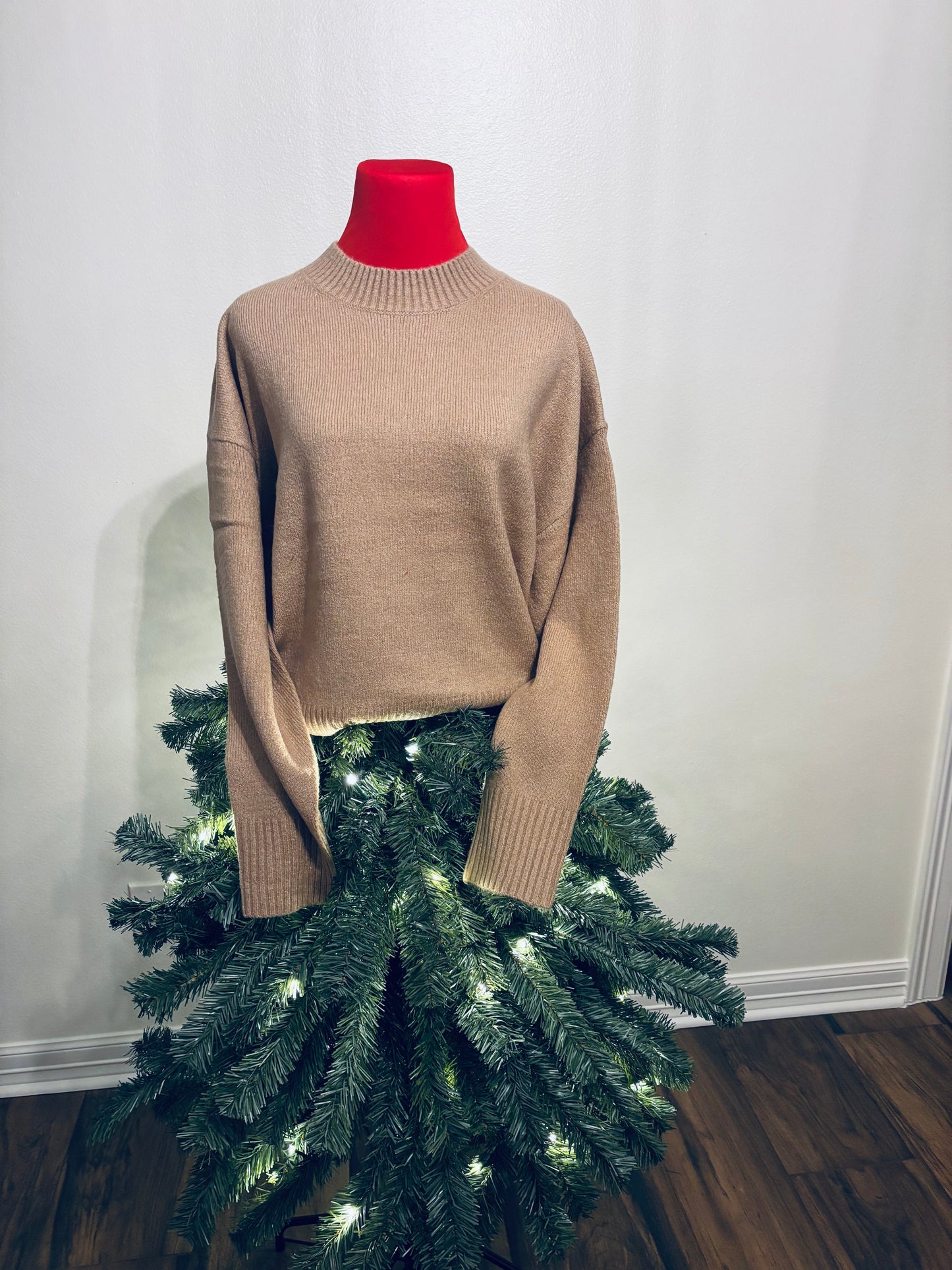 OVERSIZED WITH CHUNKY SLEEVES SWEATER